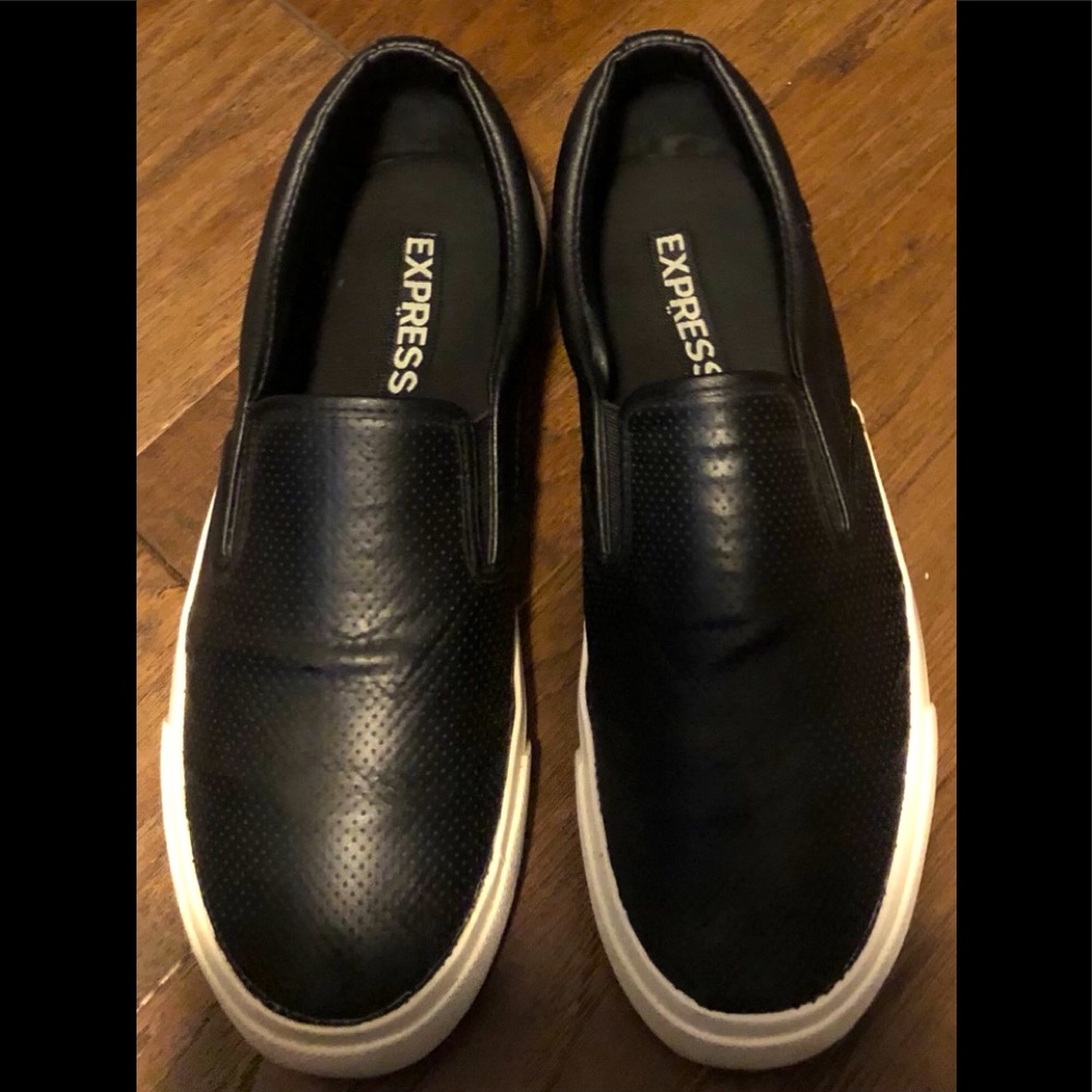 Black shoes